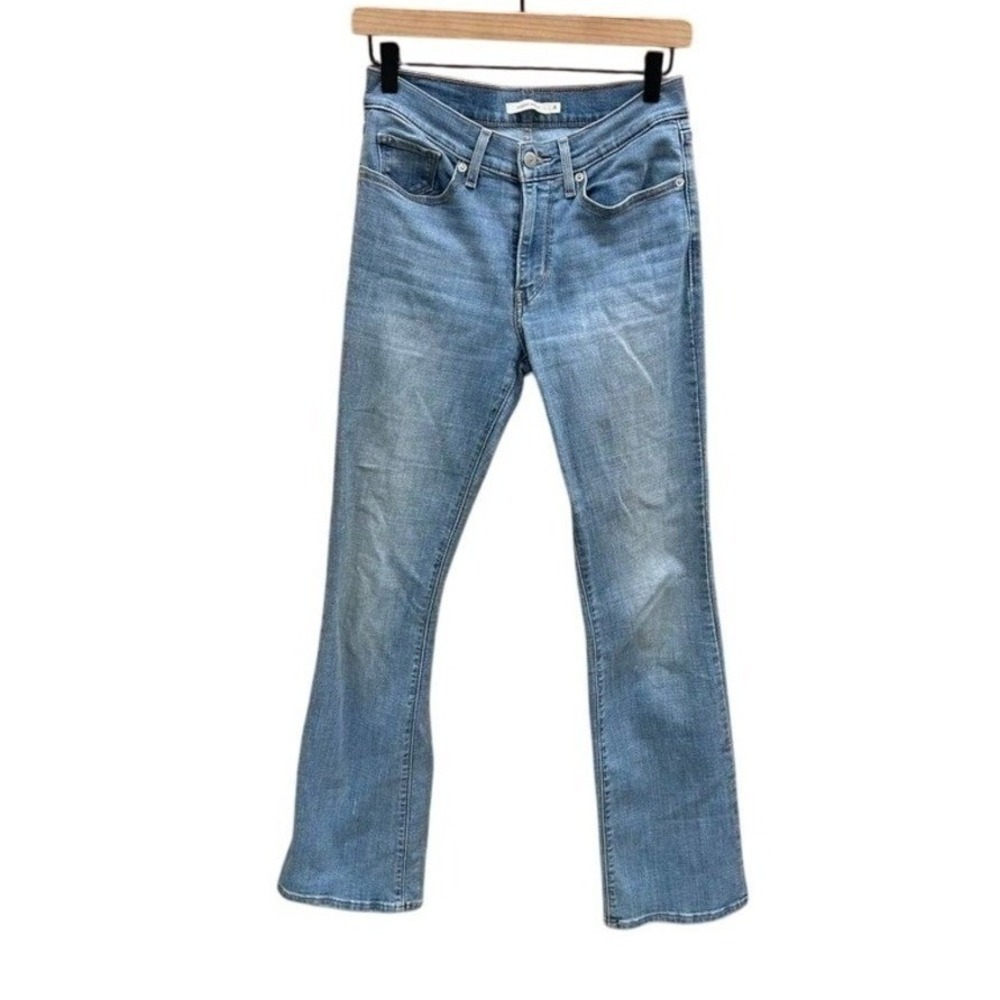 Levi's Boot Cut Women's Jean size 4. Cotton blend‎ slight stretch